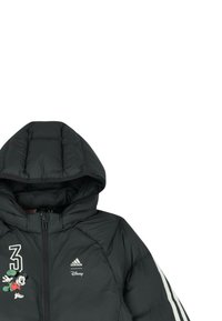 Giacca a vento nera con cappuccio, caratterizzata da un design a tre strisce bianche, grafica ricamata di Topolino e chiusura frontale con zip.