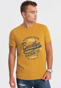 Ombre T-shirt print - yellow mustard