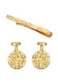 Goldfarbene Manschettenknöpfe mit einer strukturierten, gehämmerten Oberfläche, begleitet von einer passenden Krawattennadel mit einem ähnlichen Design und Finish.