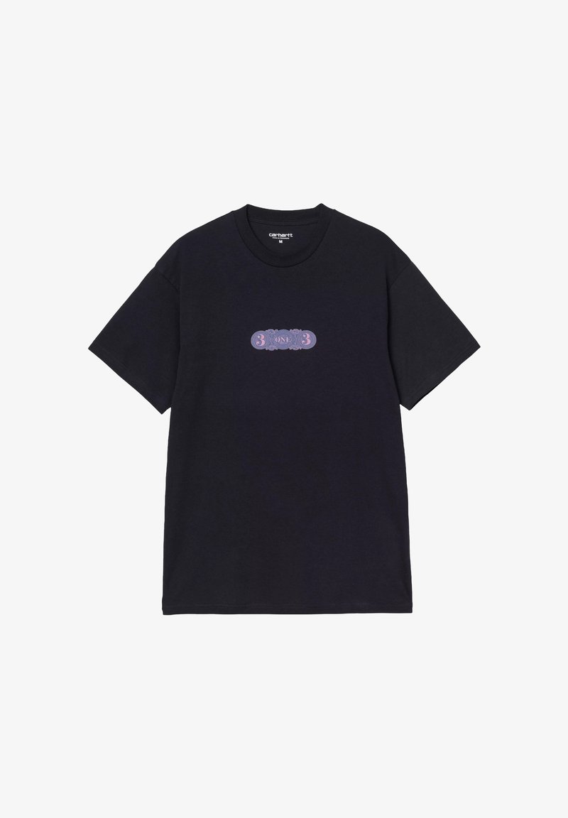 Czarna bawełniana koszulka z krótkim rękawem, z centralną grafiką w odcieniach fioletu i różu, z napisem "3 one 3" otoczonym dekoracyjnymi elementami.