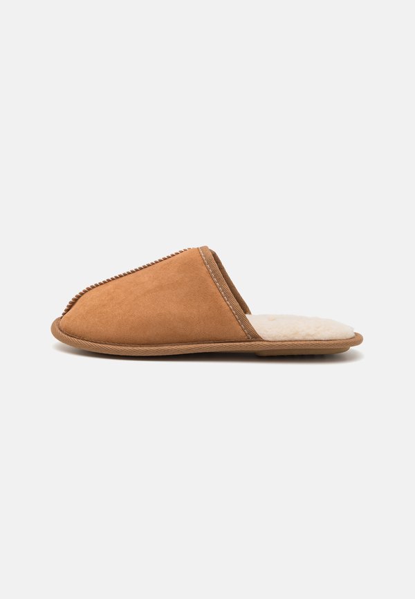 UNISEX - Slippers - cognac