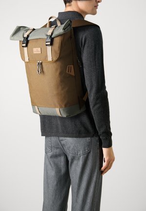 Doughnut, CHRISTOPHER EURO SERIES BACKPACK UNISEX - Mochila - khaki/grey