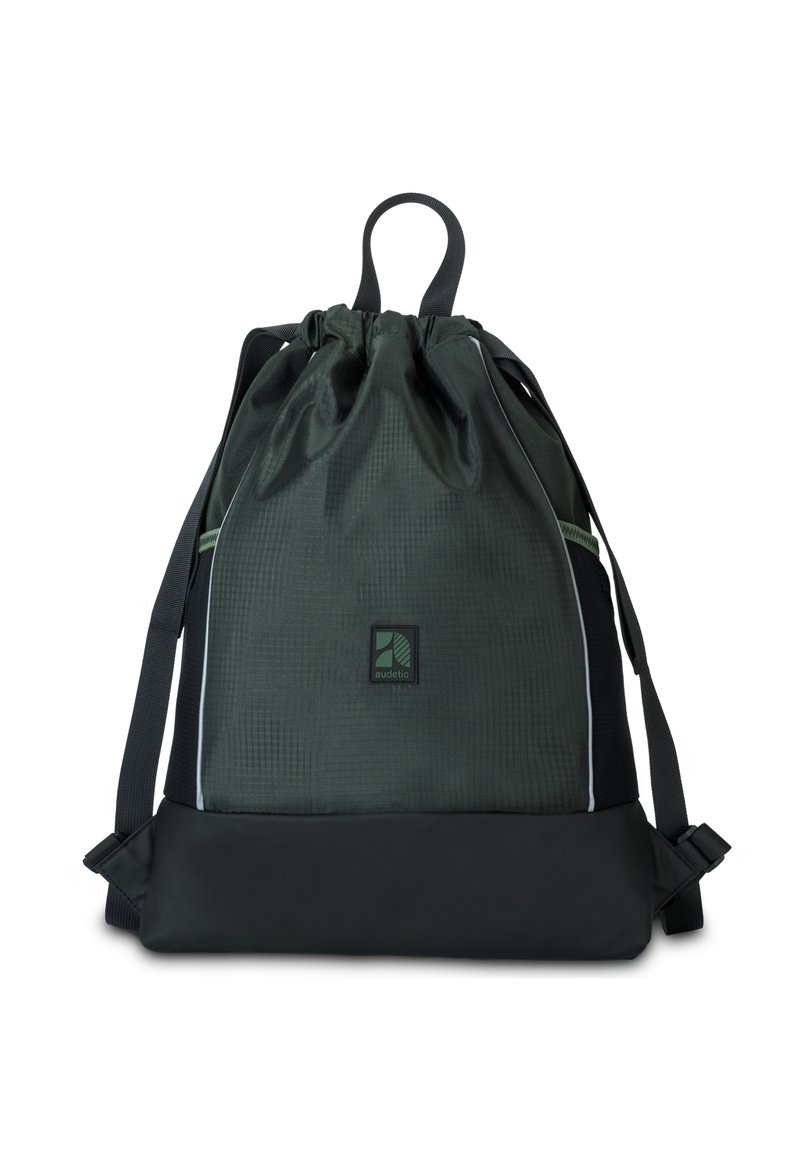 Zaino con cordino in tessuto verde scuro con un motivo testurizzato, accentuato da una base nera solida e un logo. Inclusi spallacci regolabili.