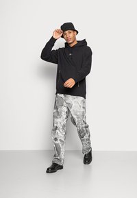 Denham BOX HOODY - Camisola com fecho - black
