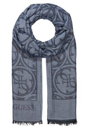 Écharpe bleu-gris avec motif de logo circulaire foncé et bords frangés, avec le nom de la marque "GUESS" près d'une extrémité.