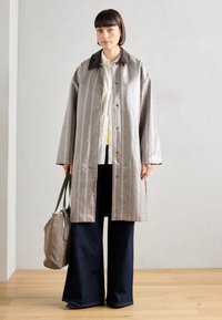 Scotch & Soda COATED RAINCOAT - Cappotto classico - taupe