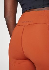 Peak Performance LIGHTWEIGHT - Leggings - spiced