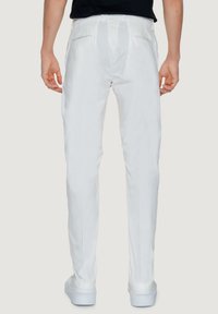 Manifattura Borghese TODI  - Chino - white