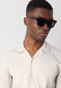 Lindbergh SHIRT SET - Shorts - light stone