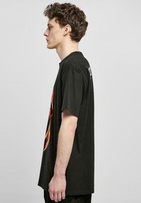 Forgotten Faces UNISEX CAMOUFLAGE HEAVY - Marškinėliai su spaudiniu - black