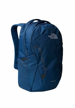 Zaino blu navy realizzato in tessuto resistente, dotato di spallacci imbottiti, una tasca laterale in rete e il logo North Face. Modello: Vault.