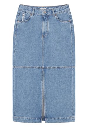Lichtblauwe denim midirok met hoge taille, voornaad, split, knoopsluiting, riemlussen en voor- en achterzakken.