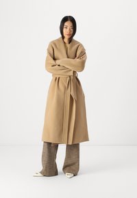 IVY OAK CARRIE ROSE - Cappotto classico - caramel