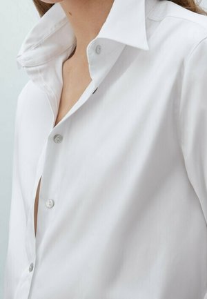Button-down blouse - white