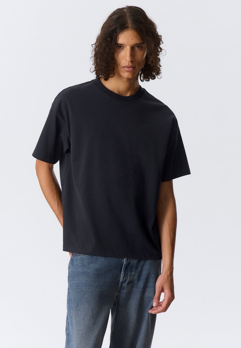 Weekday GREAT BOXY - Pamata T-krekls - dark navy