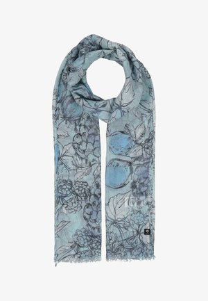 Jasnoniebieski szalik z czarnymi wzorami kwiatowymi i owocowymi, lekka tkanina o postrzępionych brzegach, złożony w kształt pętli.