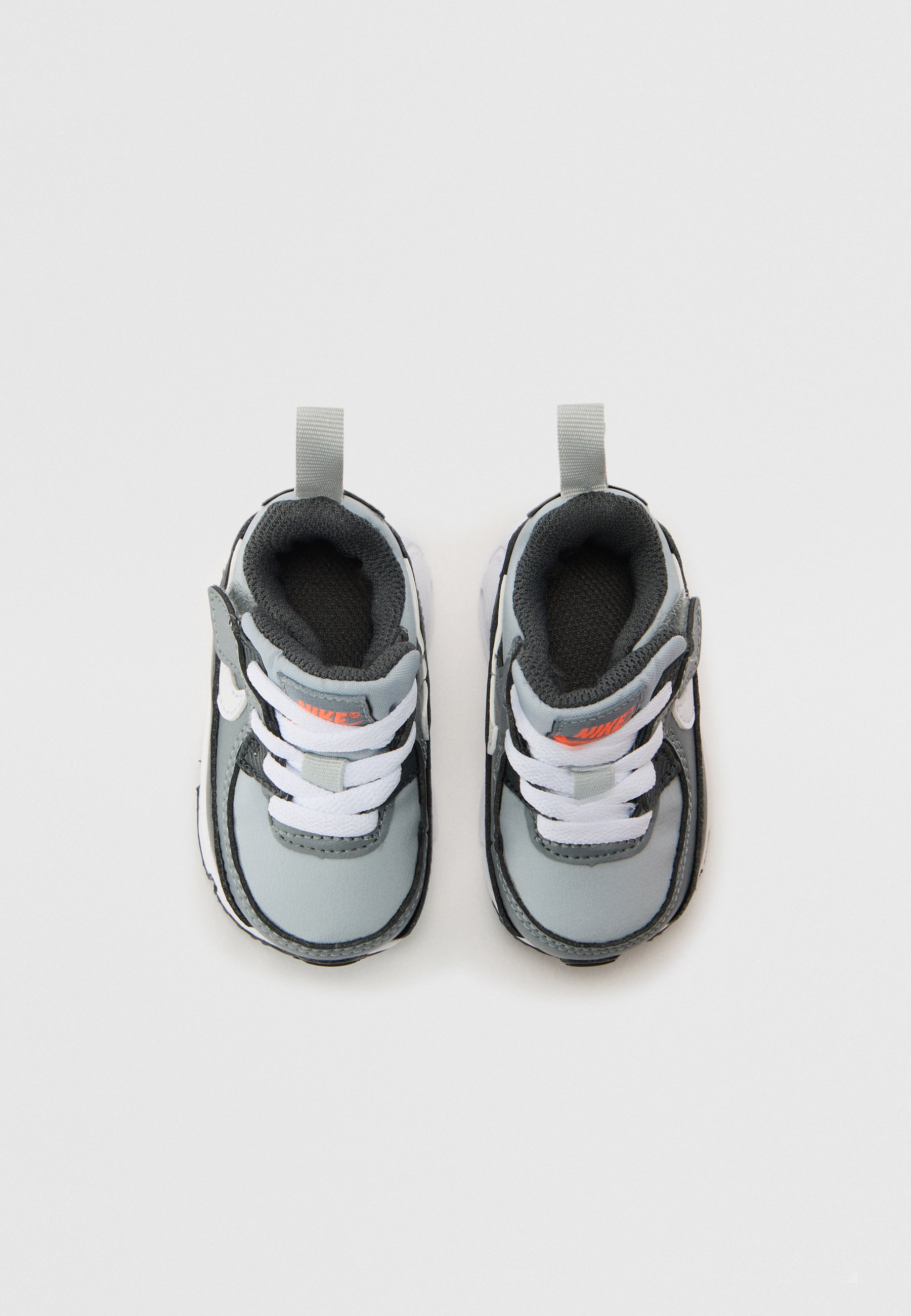 boys air max trainers