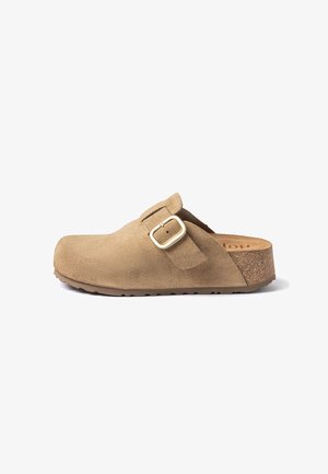 Yokono, ZUECO DE PLATAFORMA WIWI-264 MARRÓN CLARO - Clogs - marrón claro
