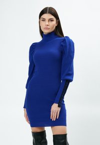 Non sélectionné, royal