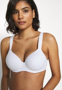 DORINA Damen BH Rachel T-Shirt Bra 95D Schwarz DORINA Damen BH Rachel T-Shirt Bra 95D Schwarz