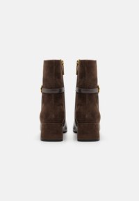 Coccinelle Klasszikus bokacsizmák - dark brown