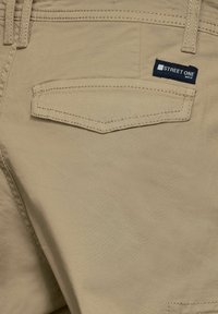Street One MEN Shorts - braun
