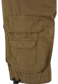Tan cargo shorts med en stor sidelomme, syninger og justerbar snor i kanten. Holdbart bomuldsblandingsmateriale.