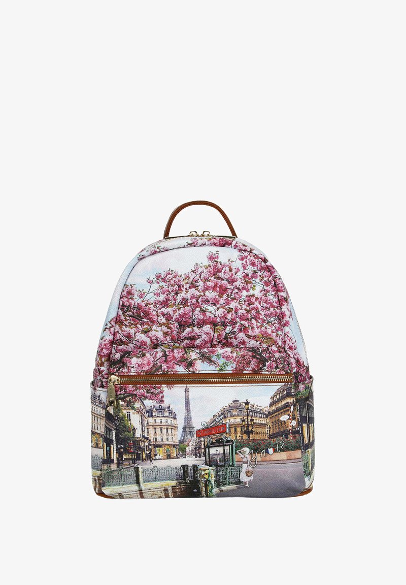 Zaino con un design floreale di fiori di ciliegio, uno sfondo scenico di Parigi, dettagli marroni e una tasca frontale con cerniera.