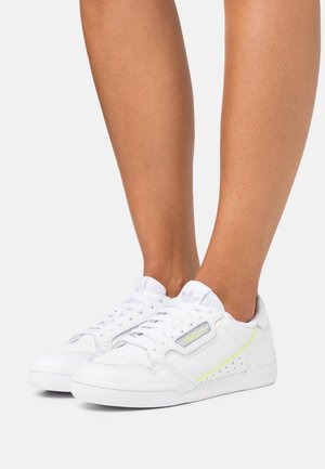 CONTINENTAL 80 SPORTS INSPIRED SHOES - Joggesko - footwear white/bliss purple/hi-res yellow