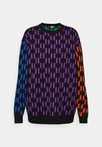 Maglione in maglia con una base nera e un motivo geometrico in viola, blu e arancione sulle maniche. Collo e polsini a costine.