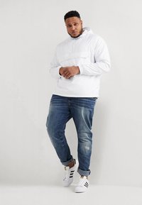 Urban Classics BASIC - Windbreakers - white