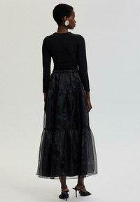 Touché Privé RUFFLED ORGANZE - Gonna lunga - black