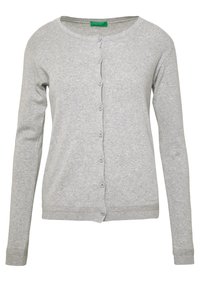 Jasnoszary kardigan z miękkiego materiału, z okrągłym dekoltem, długimi rękawami i zapięciem na guziki z przodu, z guziczkami w tym samym kolorze.