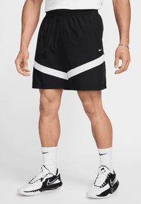Nike Performance Pantalón corto de deporte - black/white