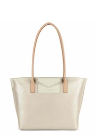 Sac fourre-tout en cuir beige avec deux poignées en cuir tan, forme structurée, extérieur texturé et un panneau d'accent crème portant un logo.