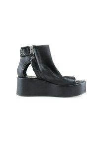 Botte-sandale plateforme noire avec fermeture éclair latérale, bout ouvert, talon ouvert avec bride à la cheville et œillets métalliques.