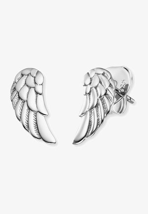 Orecchini a perno in argento a forma di ali di angelo, con texture di piume dettagliate e una finitura lucida. Il design enfatizza l'eleganza e l'artigianato.