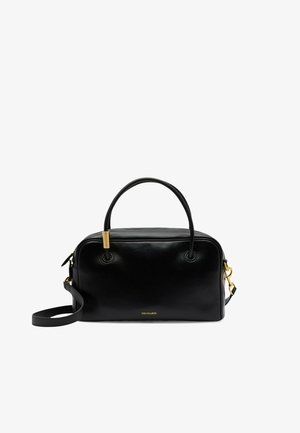 Schwarze rechteckige Handtasche aus Leder mit zwei Griffen, goldfarbenen Beschlägen, abnehmbarem Schulterriemen und kleinem goldfarbenem Markennamen "Trussardi" auf der Vorderseite.