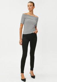 Koton HIGH WAIST CARMEN - Vaqueros slim fit - black