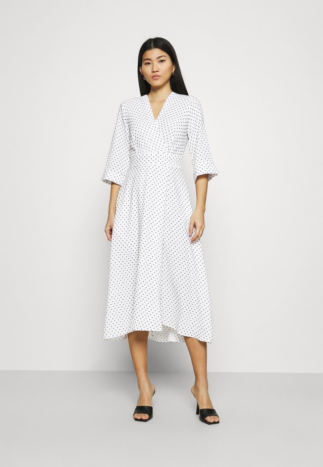 CLOSET HIGH LOW WRAP DRESS - Kjole - white