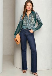 Lipsy REGULAR FIT - Hemdbluse - green