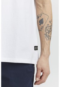 Solid SDVICENTE - Tops - white