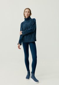 Born Living Yoga LÍA - Jersey de punto - azul marino