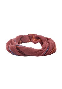 Miękka bordowa pętla szalowa z subtelnymi pomarańczowymi i niebieskimi haftowanymi paskami, luźno skręcona na białym tle.
