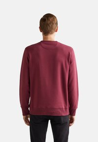 GANT EMBOSSED C-NECK  - Felpa - wine red