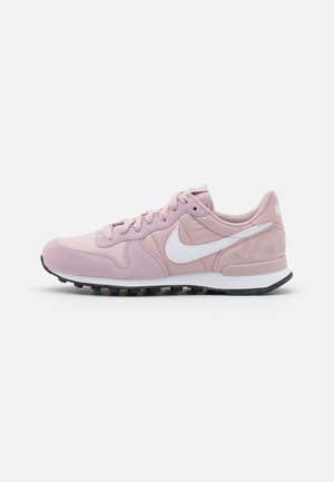 Gunstige Nike Damenschuhe Im Sale Zalando