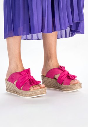 Rieker Mules à talons - rose