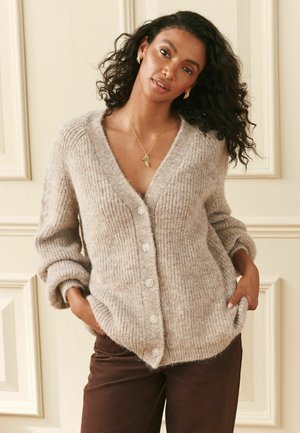 Laura Ashley, REGULAR FIT - V-NECK BOYFRIEND CARDIGAN - Cardigan - oatmeal