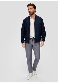 s.Oliver REGULAR FIT - Pantalones - grau meliert