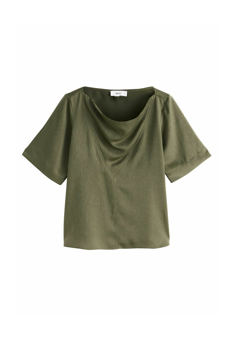 Blusa verde oliva realizzata in tessuto liscio, con maniche corte, scollatura drappeggiata e un sottile motivo testurizzato sulla superficie.